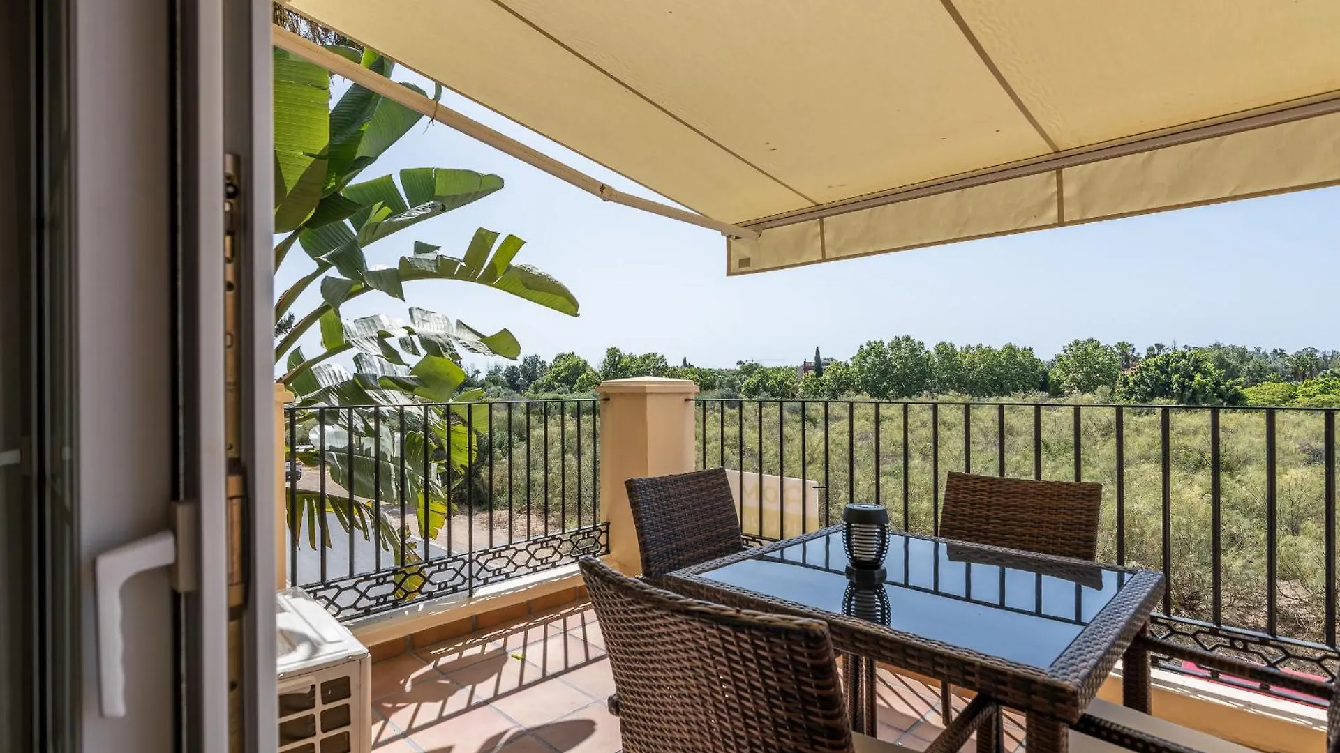 La Quinta I By H Daire Isla Canela
